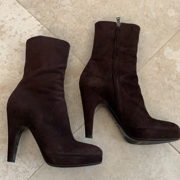 Prada suede heeled boots - Picture 2 of 7
